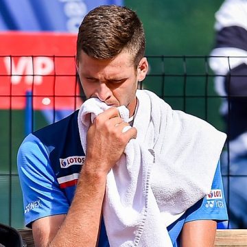 ATP Paryż: Hurkacz nie zagra w finale, Nole górą