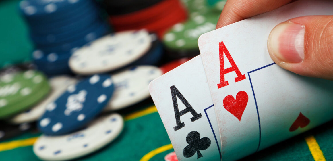 Poker zasady – jak grać?