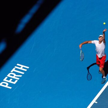 Hubert Hurkacz – Omar Jasika: Typy, kursy, transmisja 15.01 | Australian Open ATP