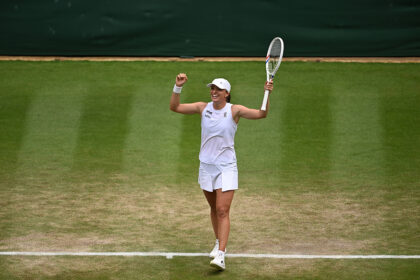 Promocja bukmacherska - 450 zł za wygranie seta przez Igę Świątek w finale Wimbledonu