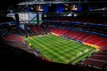 mercedes-arena-stadion-usa-stadiony