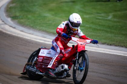 Polonia Bydgoszcz - PSŻ Poznań: Typy bukmacherskie i zapowiedź